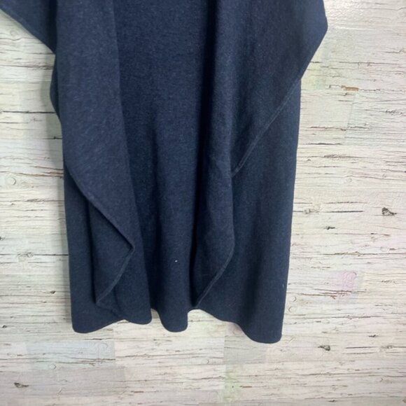 Club Monaco Navy Blue Vest Lambswool Size small - Picture 2 of 7